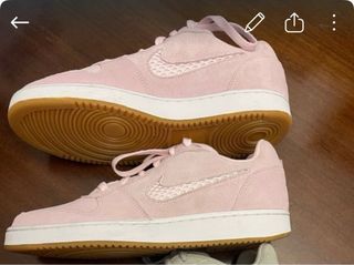 Nike Court Royale rosa