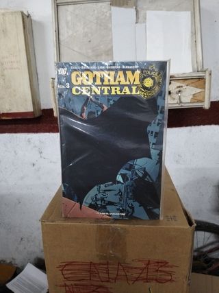 TOMOS Y TOMITOS DE VARIAS EDITORIALES