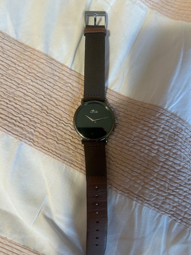 Reloj Lotus marrón -  Negro