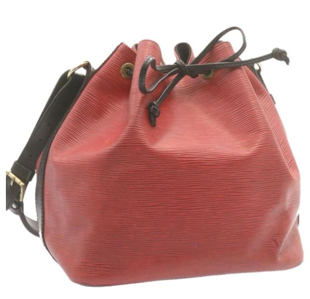 Bolso Louis Vuitton Noe rojo
