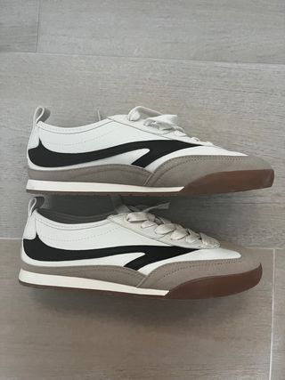 Zapatillas negras Parfois