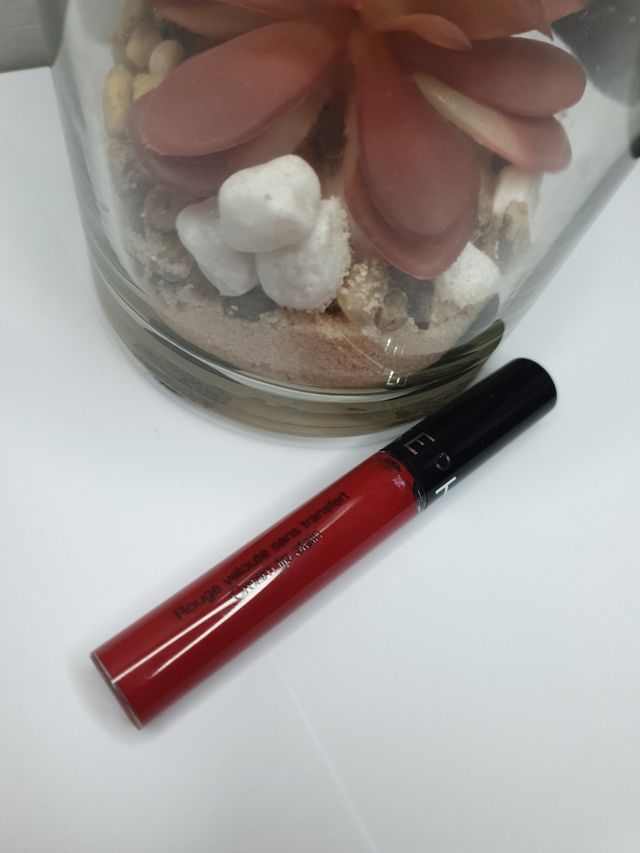 Rossetto rosso - Tinta labbra