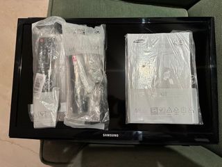 dos monitores TV Samsung 20”