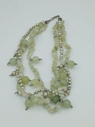 Collana pietre verdi & perle