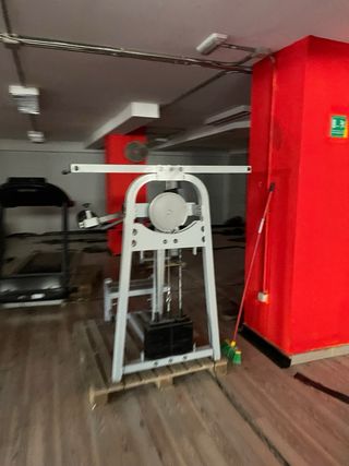 Máquina de ejercicio de piernas