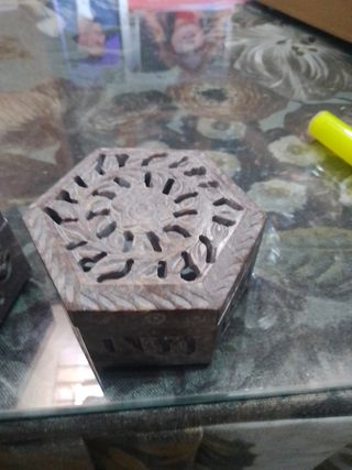 2 Cajas piedra tallada marrón