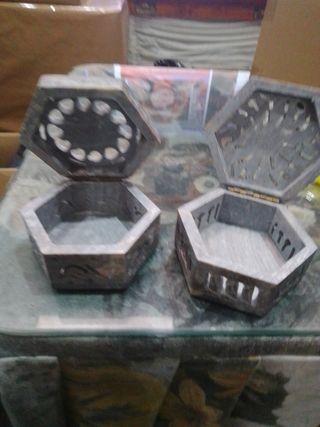2 Cajas piedra tallada marrón