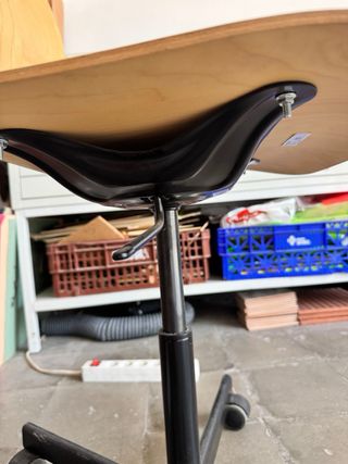 Silla giratoria Ikea madera