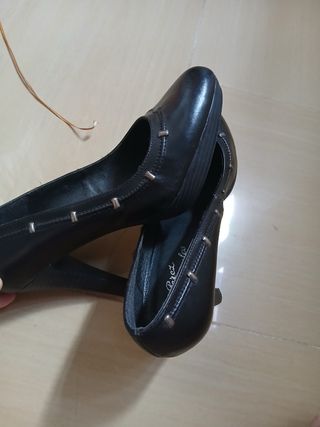 Zapatos salón, talla 38, piel