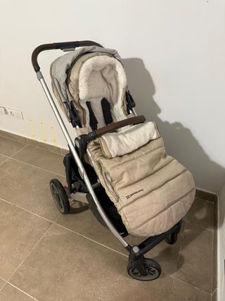 COCHECITO DOS PIEZAS UPPABABY CRUZ V2 + SACO