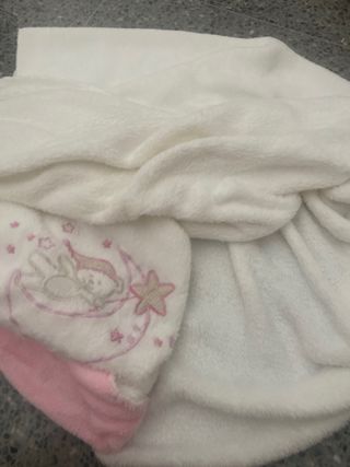 Sábana cuna bebé, rosa y blanca