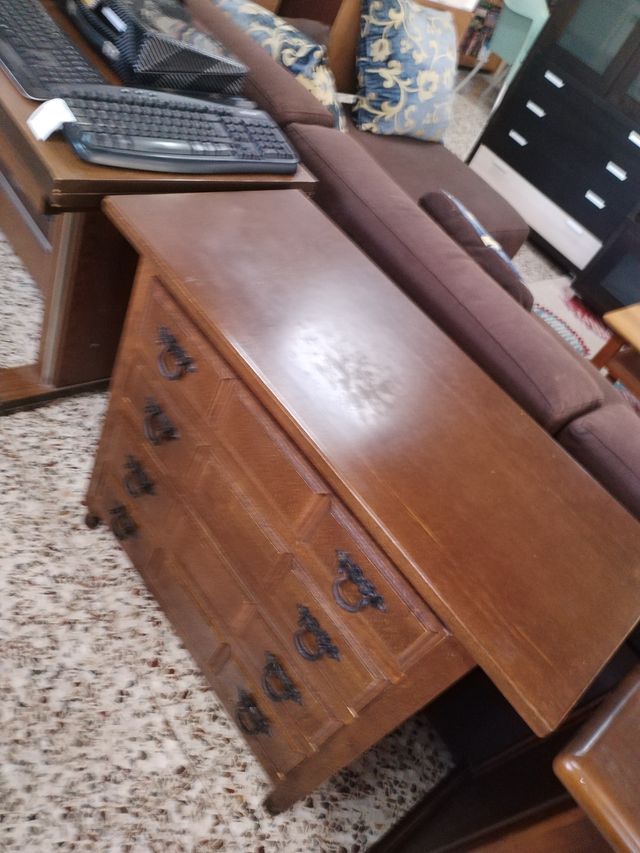 CÓMODA RÚSTICA DE MADERA