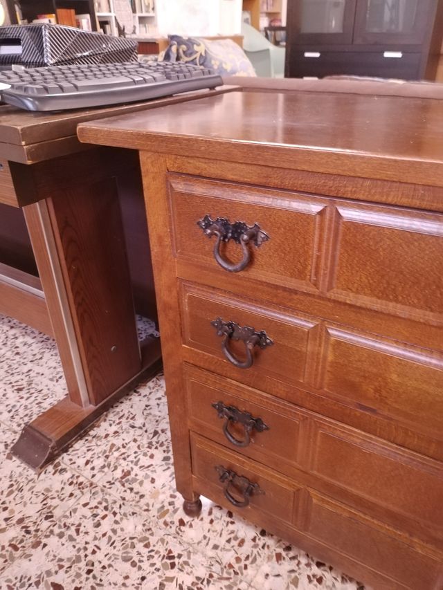 CÓMODA RÚSTICA DE MADERA