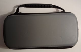 Nintendo Switch Lite amarilla con accesorios