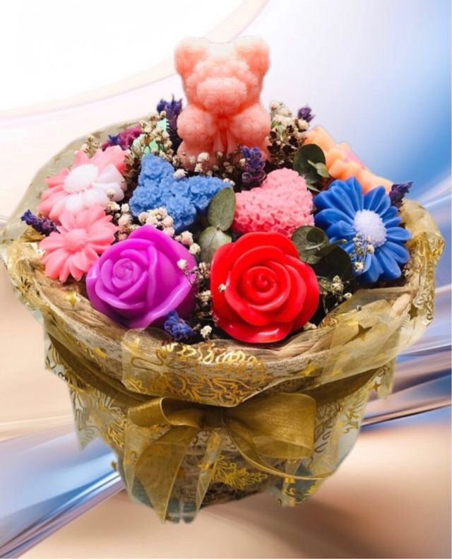 RAMO DE FLORES CON JABONES PARA REGALAR