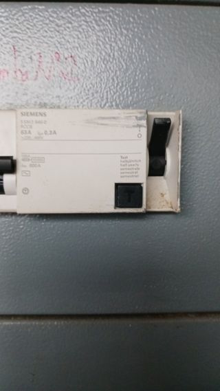 Tecnico electricista y manitas