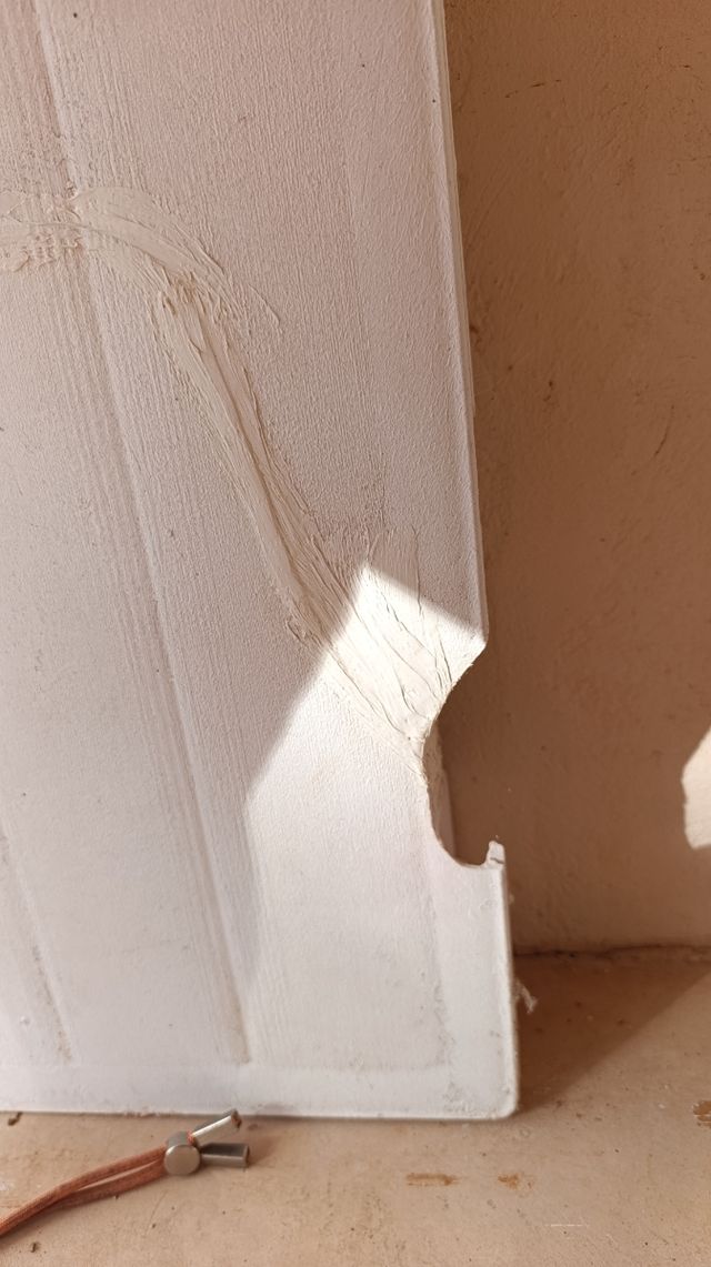 Mesa exterior blanca de plástico