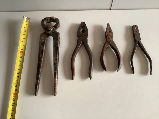 Juego alicates antiguos