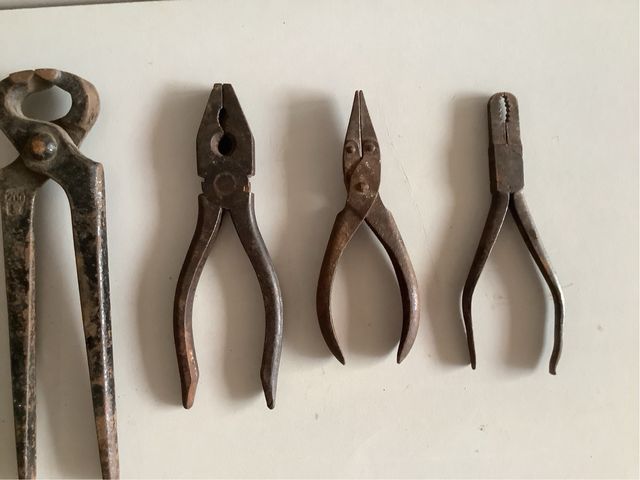 Juego alicates antiguos