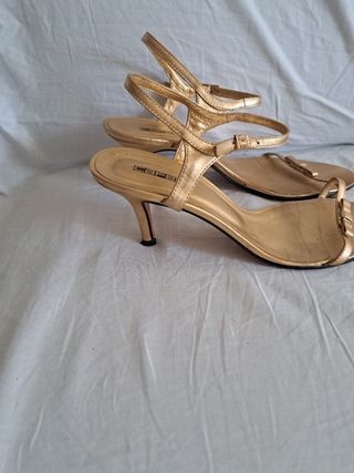 SANDALIAS VERO CUDIO CON TACON