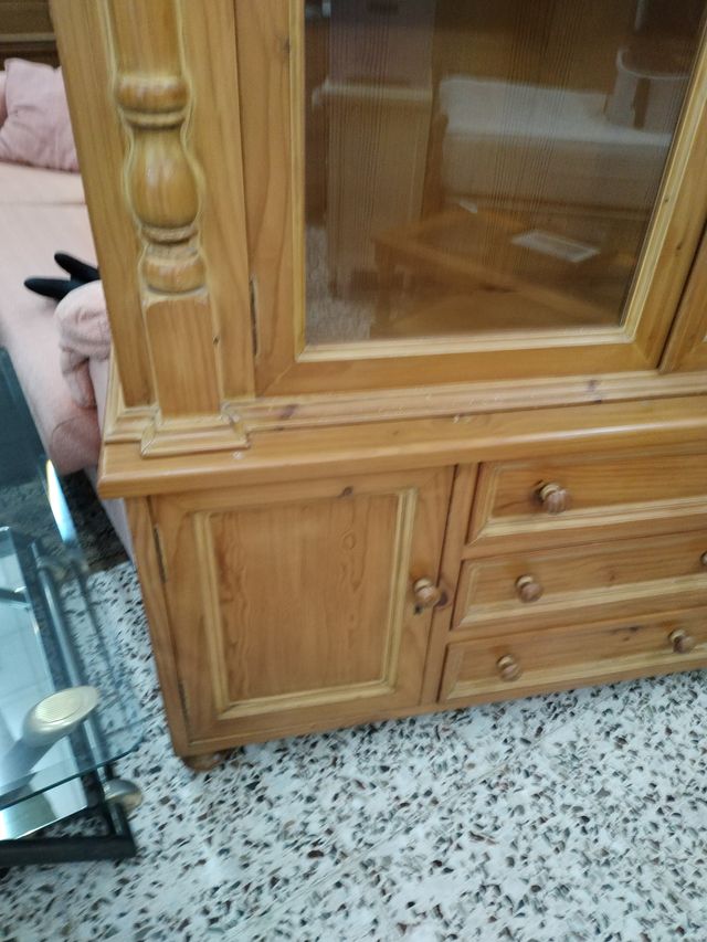 GRAN VITRINA DE PINO