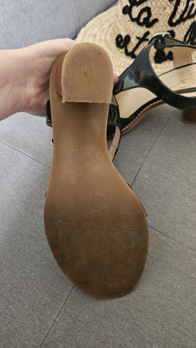 Sandalias Gadea negras tacón