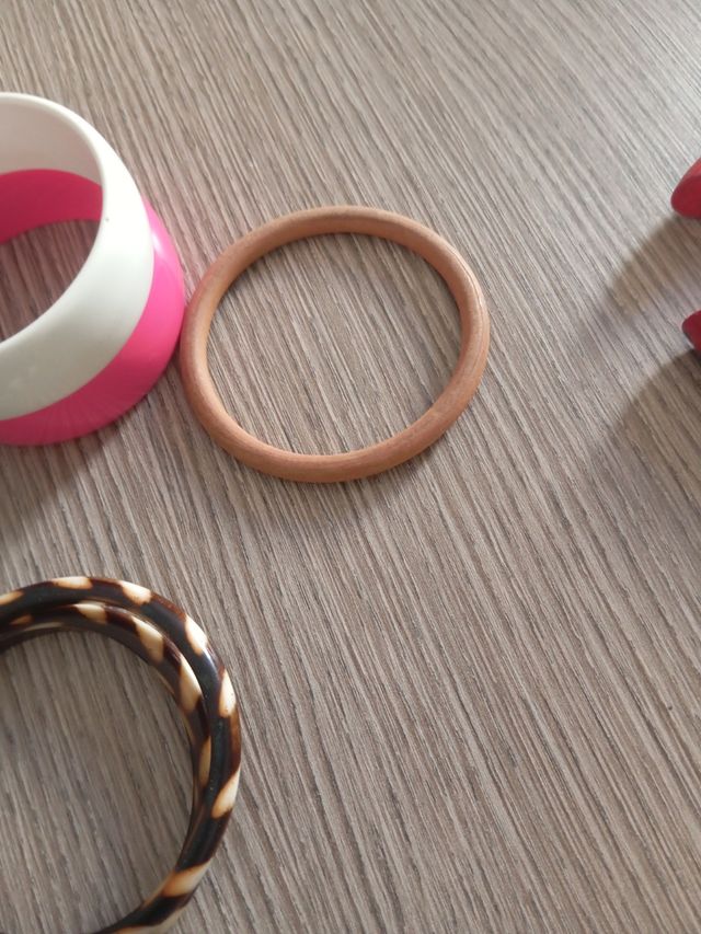 6 Bracciali colorati: marrone e rosa