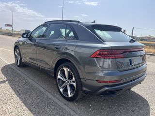 Audi Q8 2021