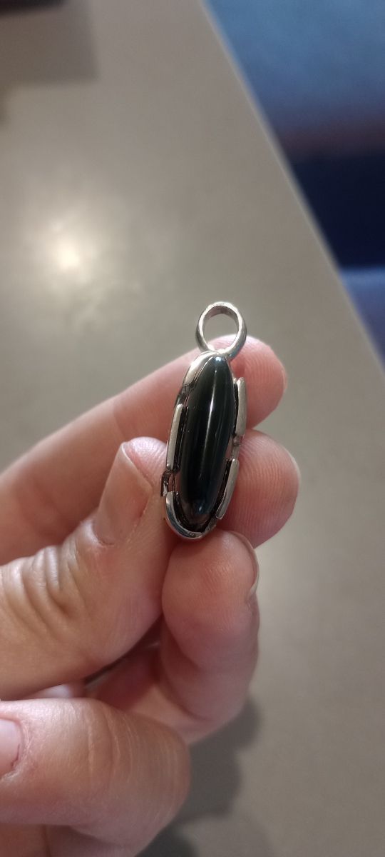 Colgante acero negro plata