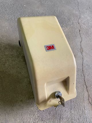 Distributore 3M - Portafloppy