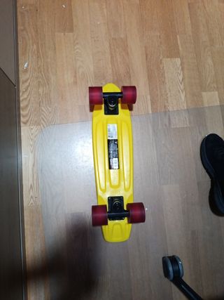 Skateboard Oxelo amarillo