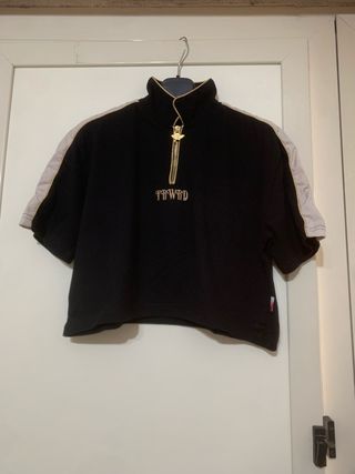 Top corto FRWRD nero e oro