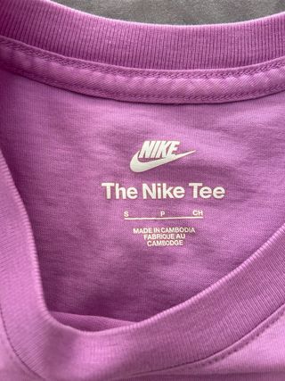 Camiseta Nike Talla S - Lila