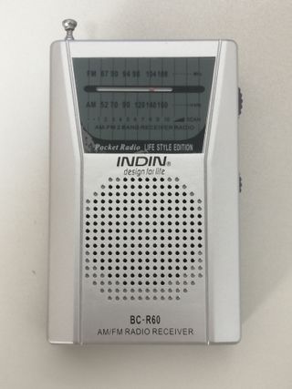 RADIO PORTATIL A PILAS INDIN