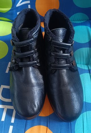 Botines negros piel -talla 39