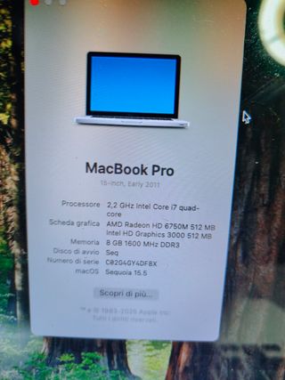 MacBookPro 15"  i7 SSD 500 RAM 8GB osx Sequoia 
