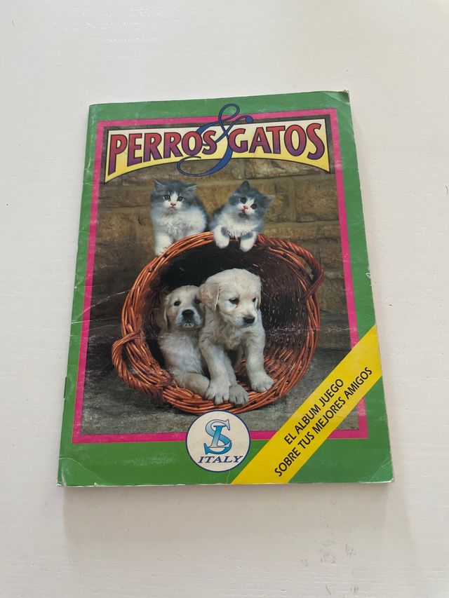 Album de cromos PERROS Y GATOS Completo