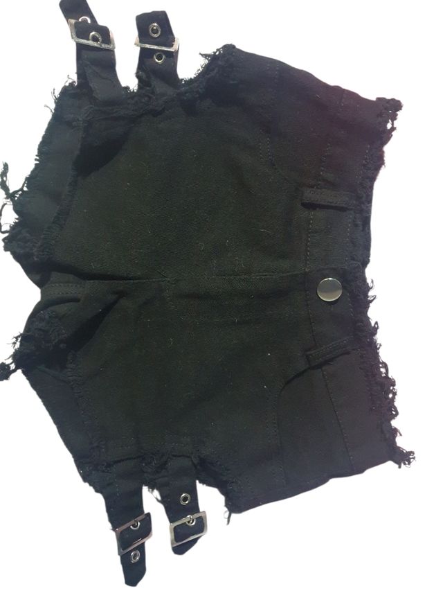 Shorts negros rotos - nuevos