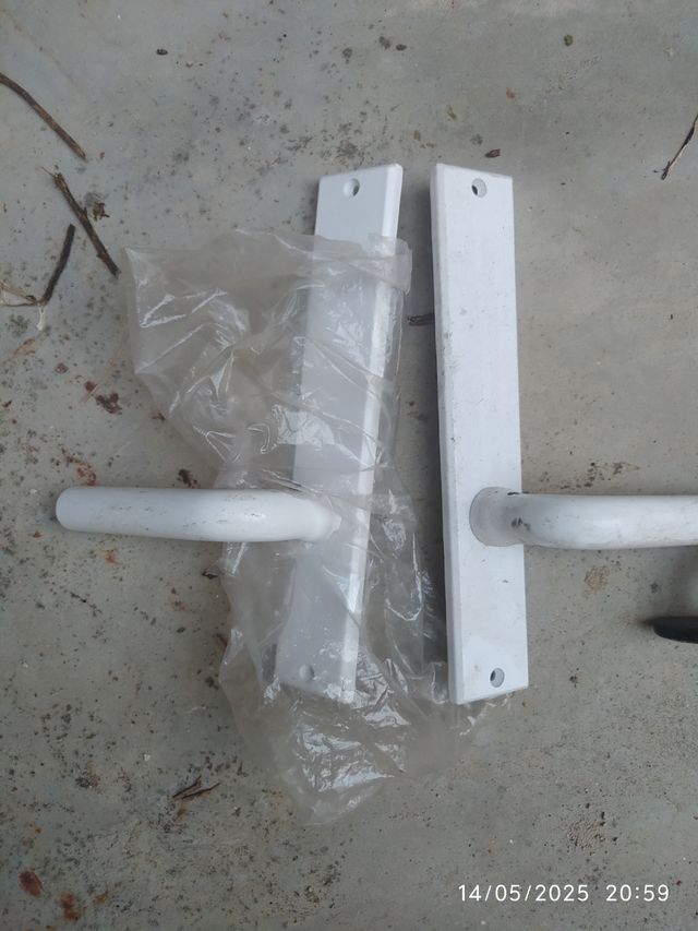 Manetas puerta - Negro y Blanco