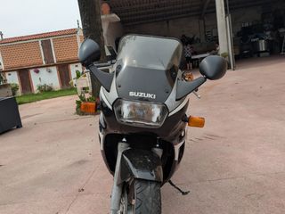 Suzuki GSX750F - 1991-Se cambia por Atv 4x4