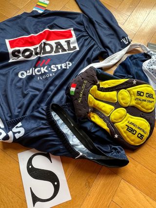 Equipación ciclismo Entretiempo.NUEVA.talla S