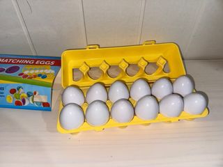 Huevos de Colores Juego de 12 unidades con formas