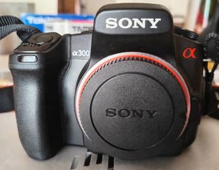 EQUIPO FOTOGRAFICO SONY ALPHA A-300