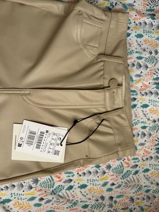 Pantalones cuero beige - Talla 32