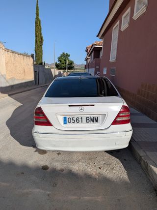Mercedes-Benz Clase C 2001