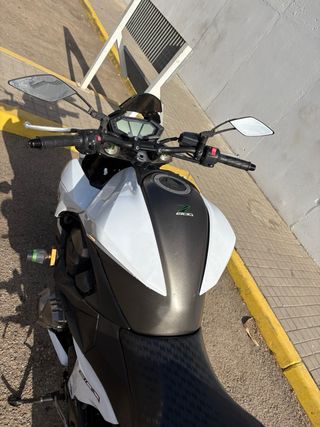 Kawasaki Z800 - 2015 - 50.000km