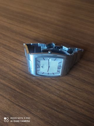 Reloj Lotus - Plata y Blanco