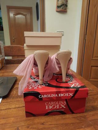 Sandalias Carelli beige y rosa, talla 38