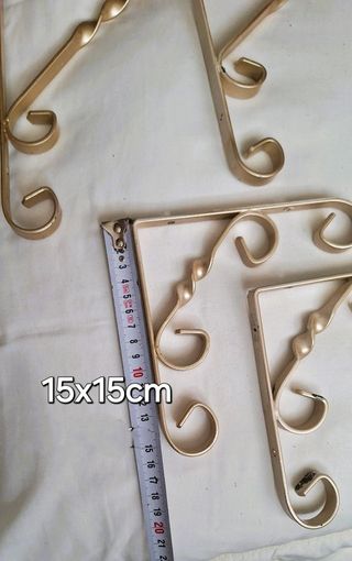 4 Escuadras metálicas