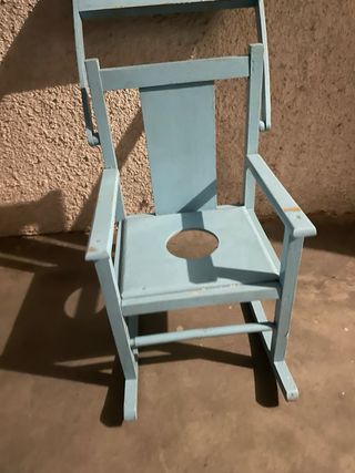 Silla mecedora infantil vintage azul